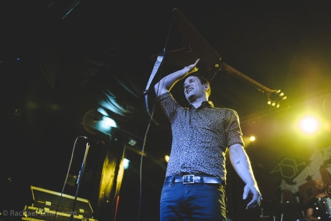 LIVE: Ash, support Asyums.  Brighton, Concorde2.  December 2015