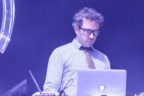 Public Service Broadcasting, supporting Kaiser Chiefs