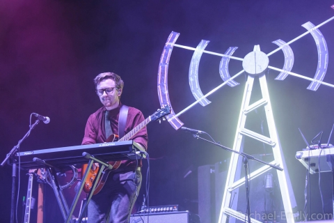 Public Service Broadcasting, supporting Kaiser Chiefs
