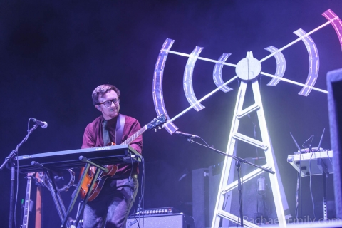 Public Service Broadcasting, supporting Kaiser Chiefs