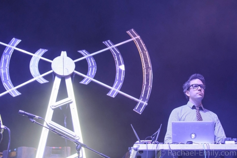 Public Service Broadcasting, supporting Kaiser Chiefs